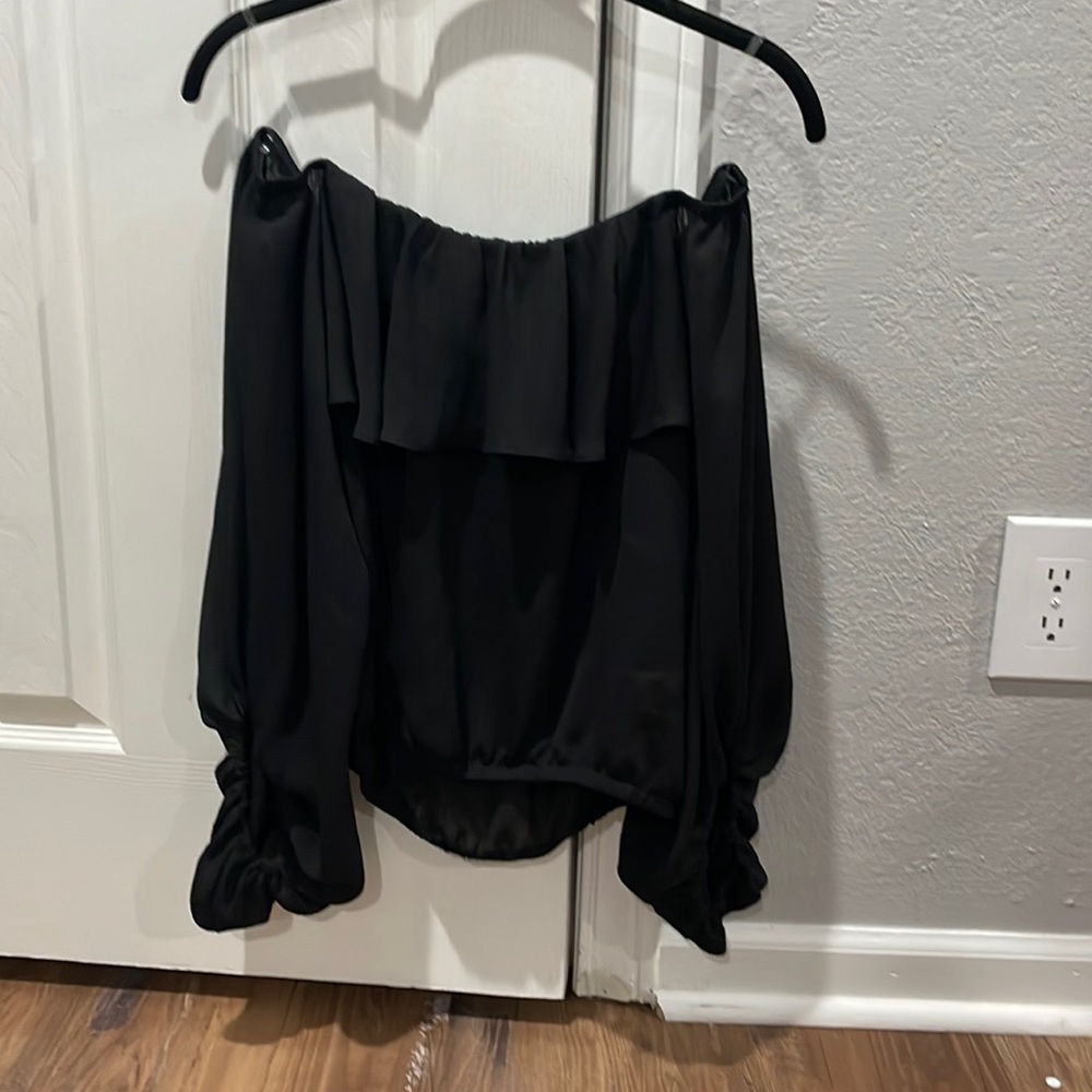 Touché off-the-shoulder black ruffle top size L